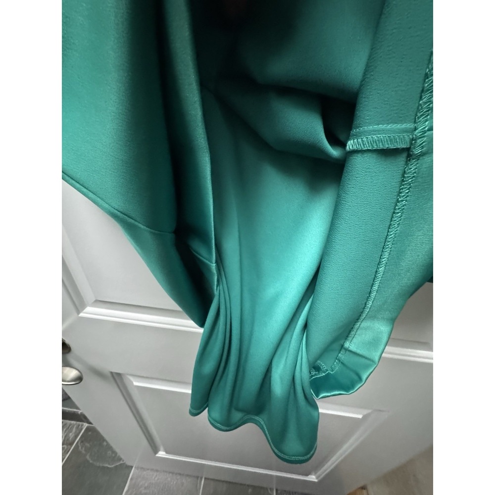 NWT Eliza J Emerald Green Satin Sheath Dress - Jeweled Neckline - Size 14 - Picture 5 of 9
